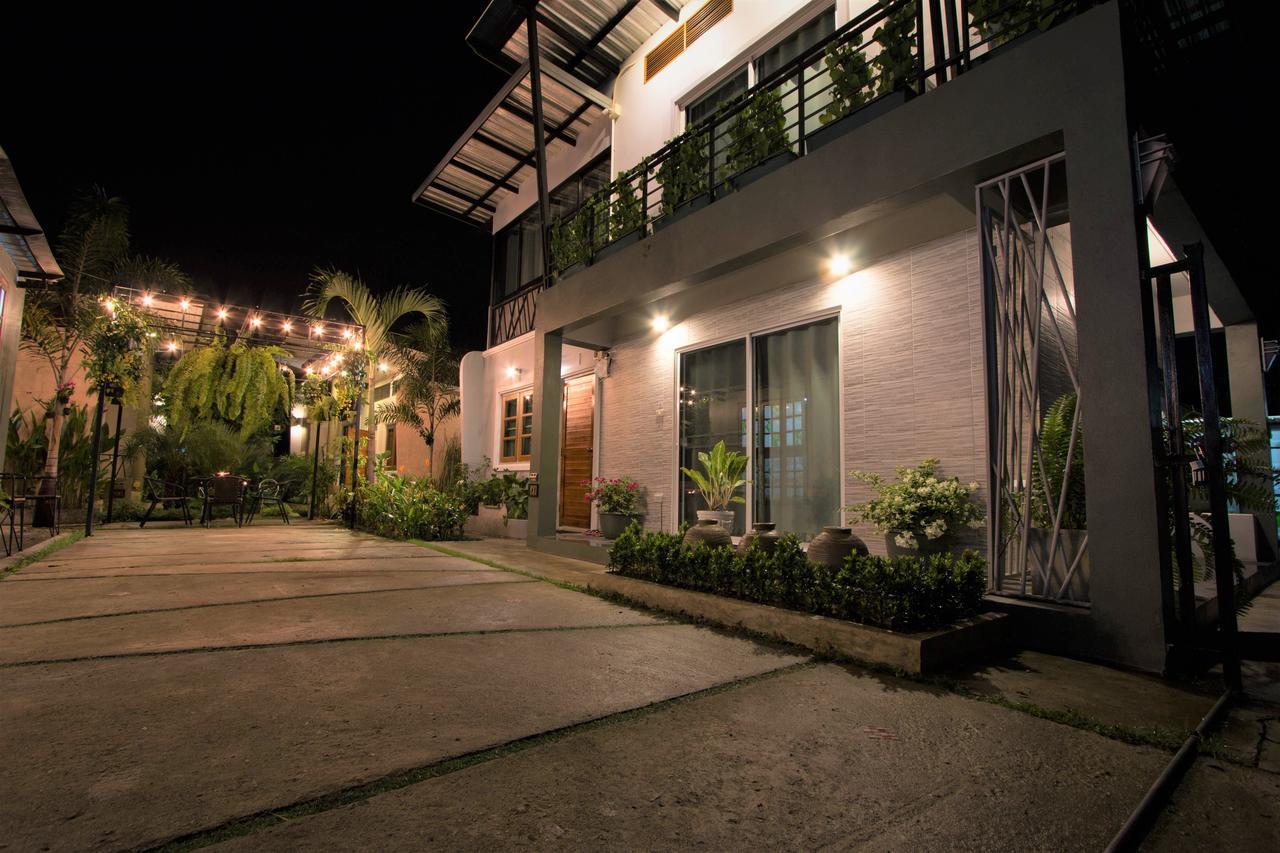 Hotel Casa Malee Chiang Mai Esterno foto